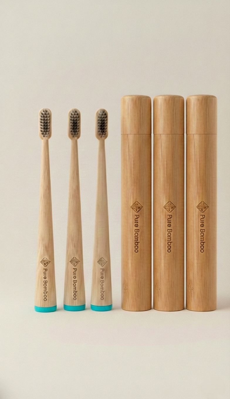 Pack Familiar 3 Cepillos de Dientes de Bambú y 3 Estuches de Viaje