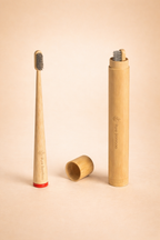 Pack Familiar 4 Cepillos y 4 Estuches de viaje de bambu